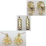 14k Gold Hawaiian Earrings