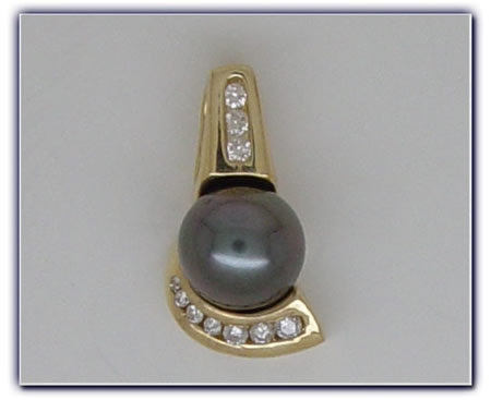 11.25mm Black Pearl Pendant